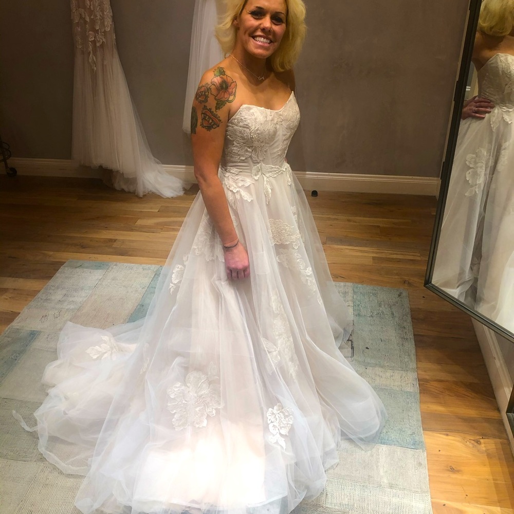 BHLDN WEDDING DRESS SIZE 4/ COLOR: SUNSET